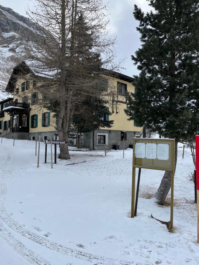 Hotel Fex Sils Maria Bagian luar foto