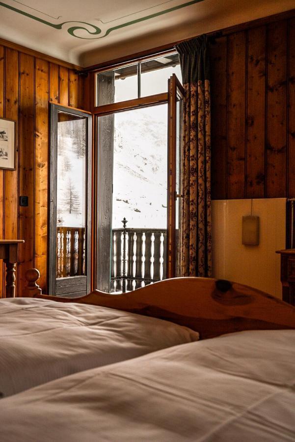 Hotel Fex Sils Maria Bagian luar foto