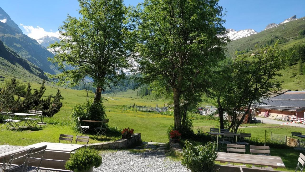 Hotel Fex Sils Maria Bagian luar foto
