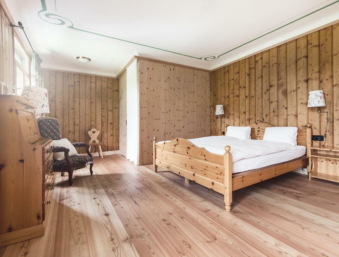 Hotel Fex Sils Maria Bagian luar foto